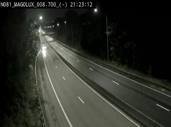 Webcam sur la N81 (E411) à hauteur de la jonction avec la N883. Vue orientée vers Arlon
