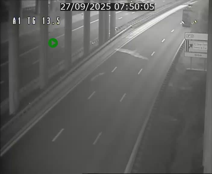 Traffic live webcam Luxembourg Senningen - A1 direction Luxembourg - BK 13.5