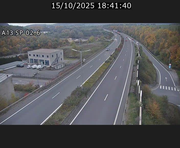 Traffic live webcam Luxembourg Sanem - A13 direction Pétange - BK 2.6
