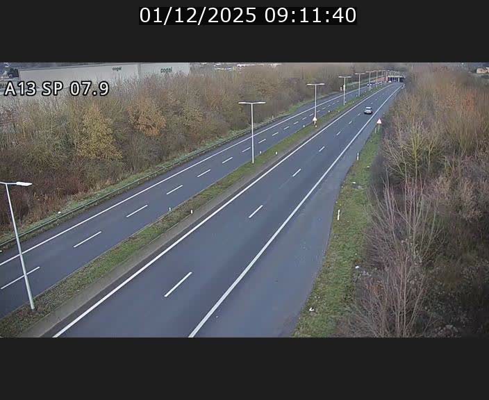 Traffic live webcam Luxembourg Jonction Lankelz - A13 direction Pétange - BK 7.9
