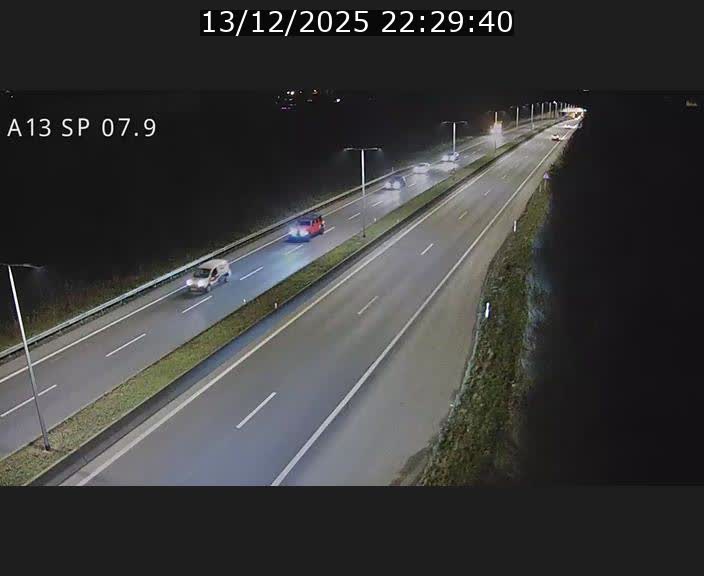 Traffic live webcam Luxembourg Jonction Lankelz - A13 direction Pétange - BK 7.9