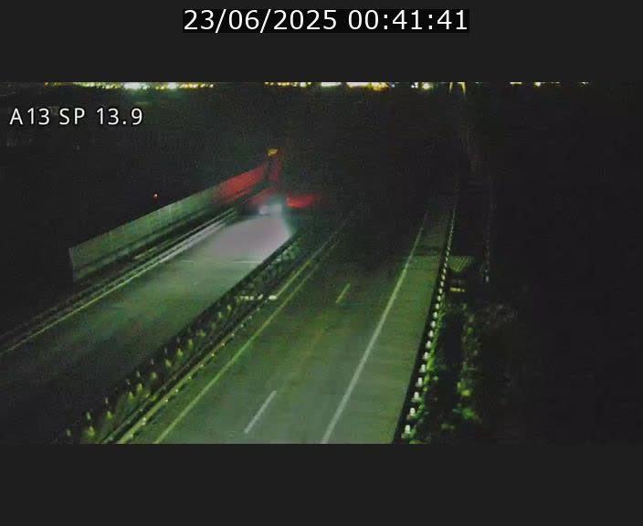 Traffic live webcam Luxembourg Kayl - A13 direction Esch-sur-Alzette/Luxembourg-ville - BK 13.9