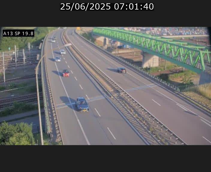 Traffic live webcam Luxembourg Croix de Bettembourg - A13 direction Esch-sur-Alzette - BK 19.8