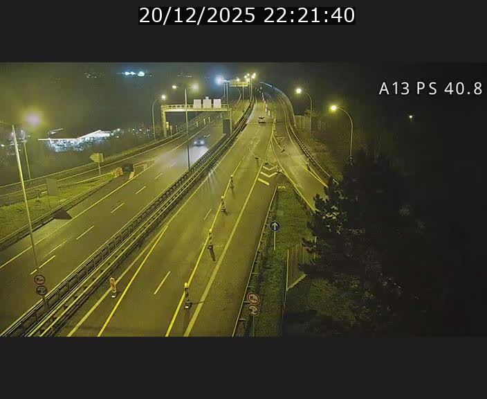 Webcam autoroute A13 à la sortie est du tunnel Markusbierg à Schengen. Vue sur le pont de la Moselle, vers l'Allemagne