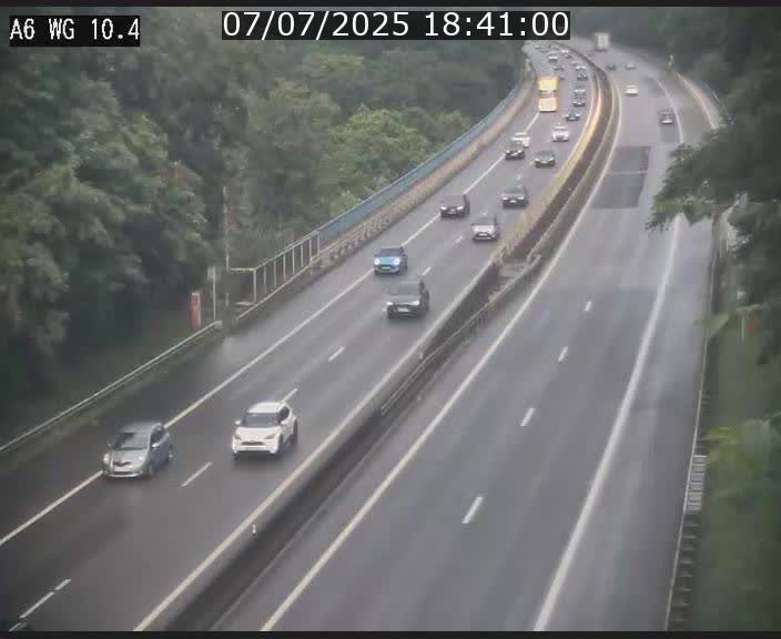 Traffic live webcam Luxembourg Mamer - A6 - BK 10.4 - direction Luxembourg/France/Allemagne