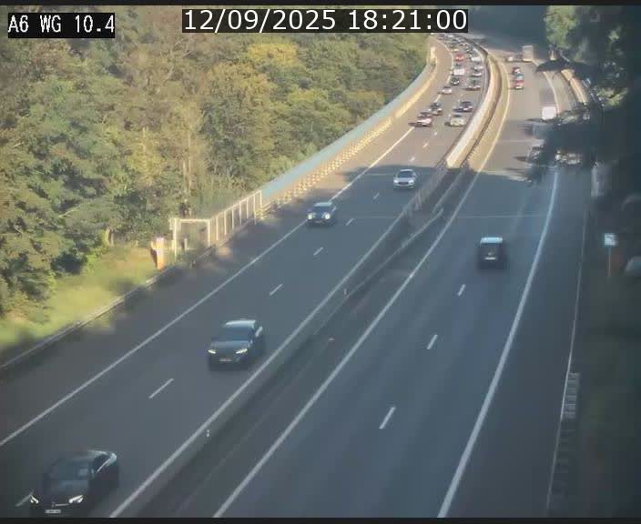 Traffic live webcam Luxembourg Mamer - A6 - BK 10.4 - direction Luxembourg/France/Allemagne
