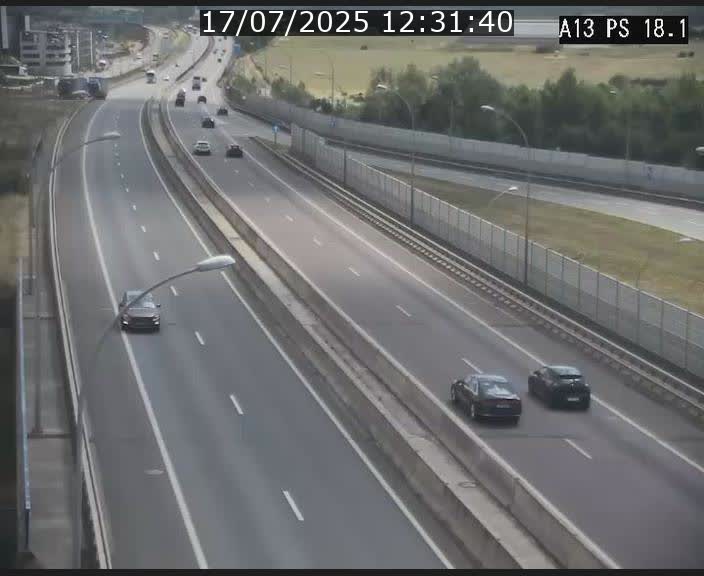 Traffic live webcam Luxembourg Dudelange - A13 direction Croix de Bettembourg - BK 18.1