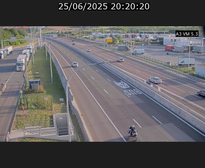 Traffic live webcam Luxembourg Aire de Berchem - A3 - BK 5 - direction France