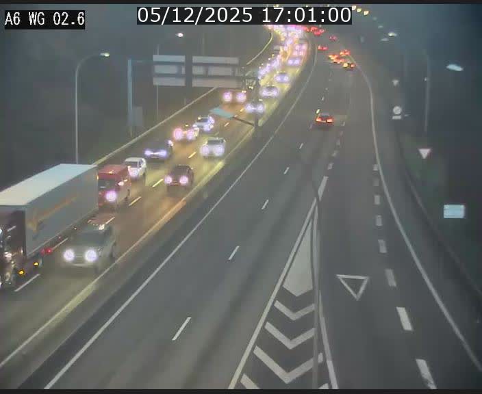 Traffic live webcam Luxembourg Croix de Cessange - A6 - BK 2.6 - direction France/Allemagne