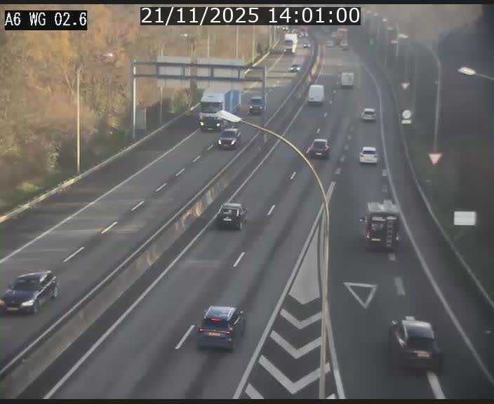 Traffic live webcam Luxembourg Croix de Cessange - A6 - BK 2.6 - direction France/Allemagne