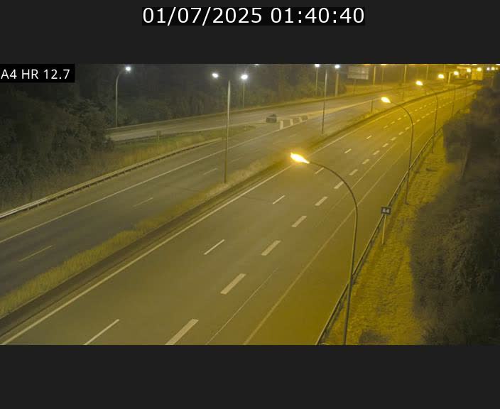 Traffic live webcam Luxembourg Esch sur Alzette - A4 - BK 12.7 - direction Esch-Belval