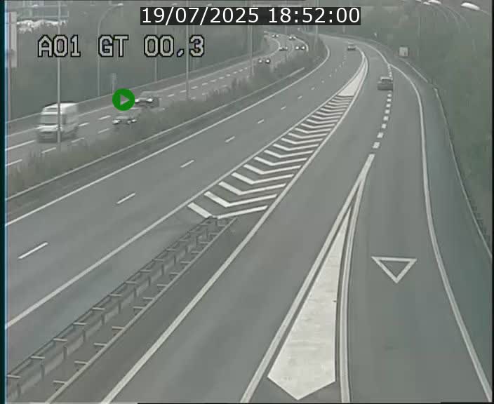 Traffic live webcam Luxembourg Croix de Gasperich - A1 direction Kirchberg - BK 0.3