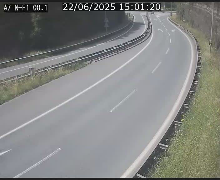 Webcam autoroute Luxembourg A7 située dans la sortie 1 Waldhof, vers la N11, avant le Tunnel Stafelter