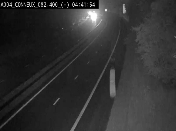 Webcam sur l'E411 avant les sorties 20 menant à Ciney, Dinant et Achêne. Vue orientée vers Namur