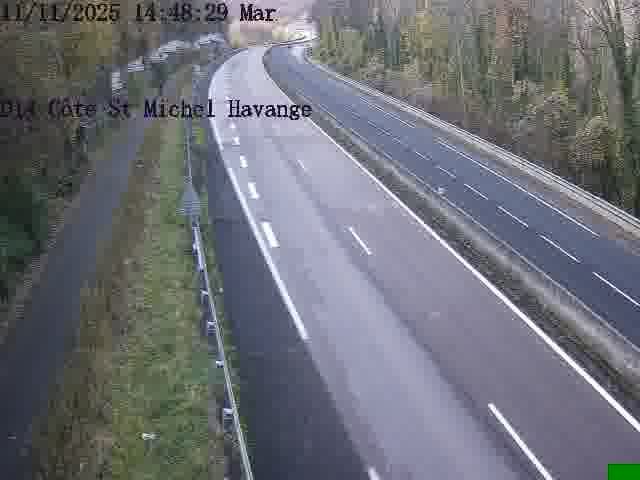 Clone of Webcam sur la D14, dans la côte Saint-Michel. Vue orientée vers Havange