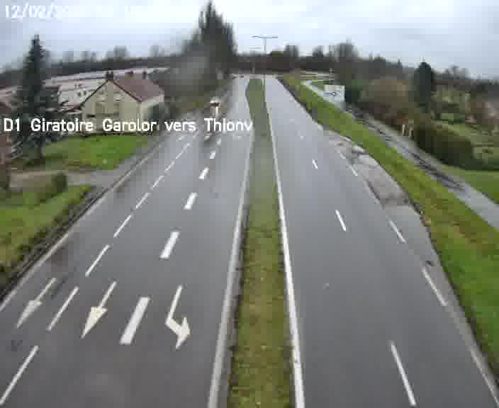 Webcam de surveillance sur D1 (France) à Ennery, cadrée vers Thionville, proposant une information routière utile aux déplacements quotidiens.