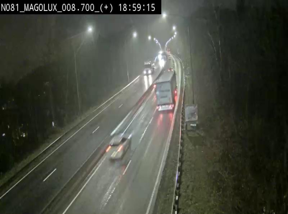 Webcam sur la N81 (E411) à hauteur de la jonction avec la N883. Vue orientée vers Longwy