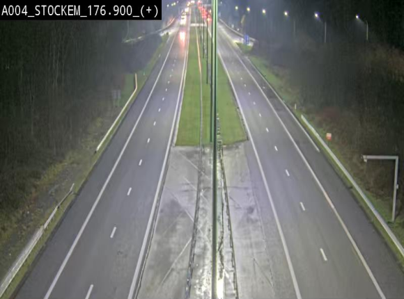 Webcam au-dessus de l'E411 sur la N83 à hauteur de la sortie Stockem. Vue orientée vers Arlon