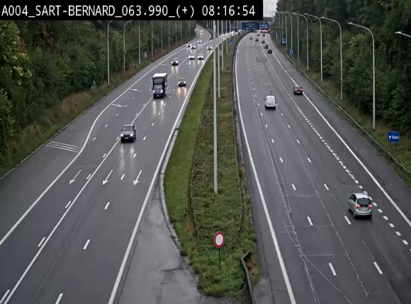 Webcam sur l'E411 à hauteur de la jonction avec la N4 à la sortie de Namur. Vue orientée vers Luxembourg