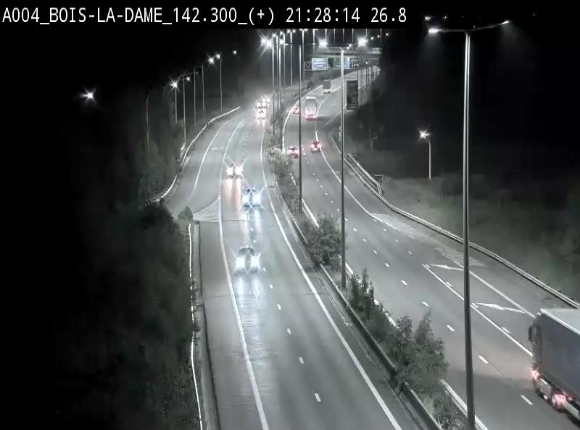 Webcam située entre la sortie 29 Neufchâteau et la jonction avec l'E25 en direction de Liège et Luxembourg