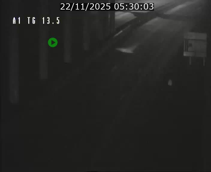 Traffic live webcam Luxembourg Senningen - A1 direction Luxembourg - BK 13.5