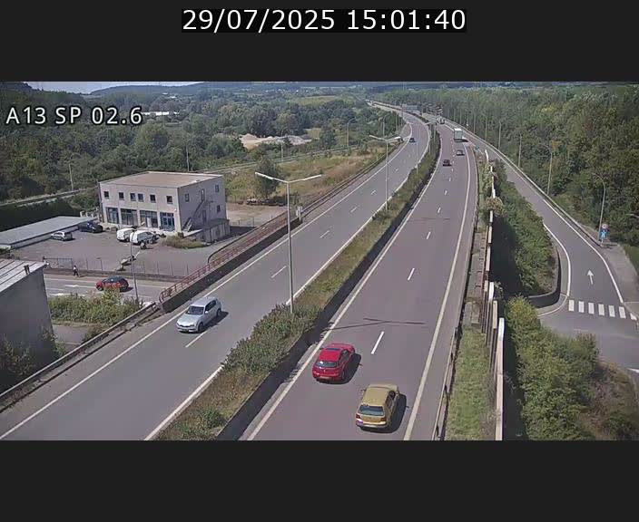 Traffic live webcam Luxembourg Sanem - A13 direction Pétange - BK 2.6