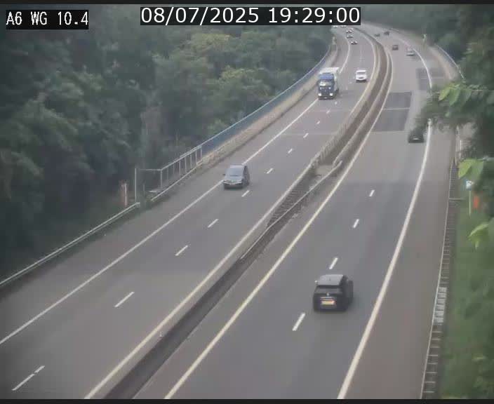 Traffic live webcam Luxembourg Mamer - A6 - BK 10.4 - direction Luxembourg/France/Allemagne