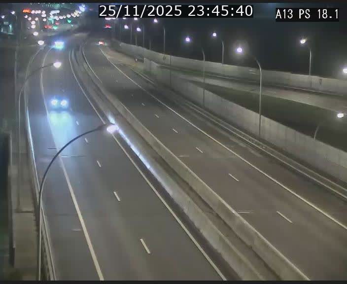 Traffic live webcam Luxembourg Dudelange - A13 direction Croix de Bettembourg - BK 18.1