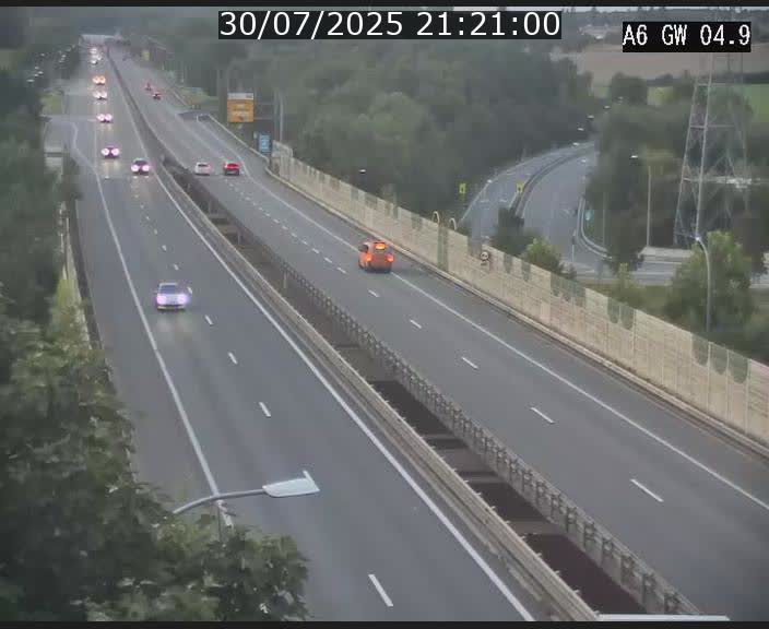 Traffic live webcam Luxembourg Croix de Cessange - A6 - BK 4.9 - direction Belgique