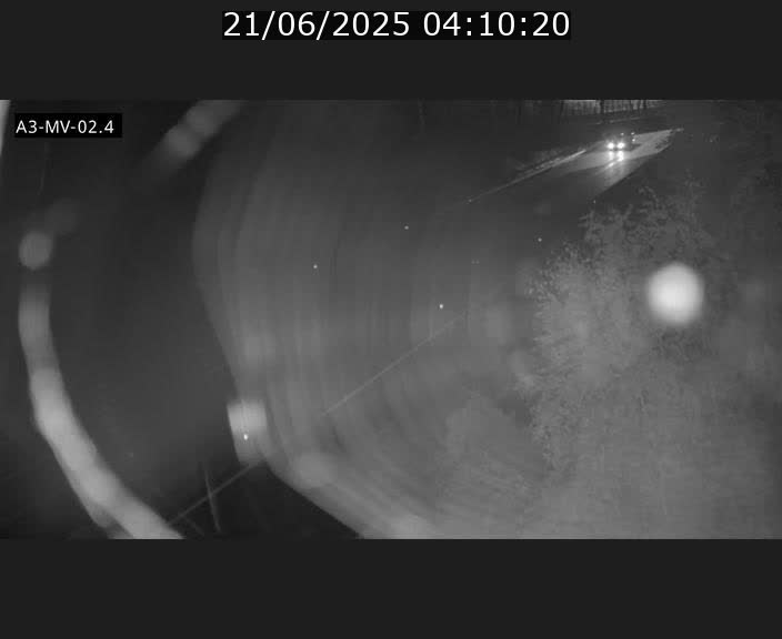 Webcam autoroute de la France (A3) au Luxembourg à Fentange, à proximité de la Croix de Gasperich. Vue orientée vers la Cloche d'Or
