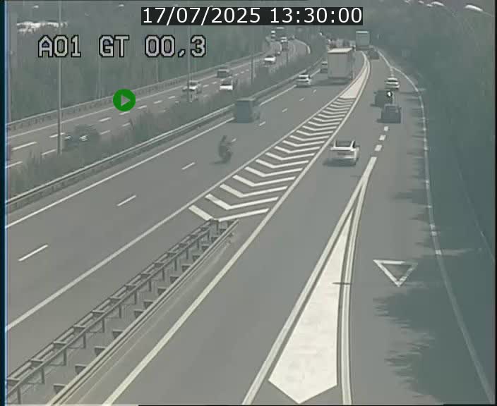 Traffic live webcam Luxembourg Croix de Gasperich - A1 direction Kirchberg - BK 0.3