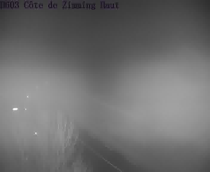 Webcam sur la D603 située en haut de la Côte de Zimming. Vue orientée vers Saint-Avold.