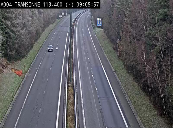 Caméra trafic E411 (A4) - Transinne direction Namur - BK 113.425