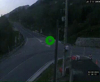 Webcam au carrefour de la croisade, à la jonction entre la N22 et la N320, avant le poste de douane franco-andorrane. Webcam à 1790 mètres d'altitude