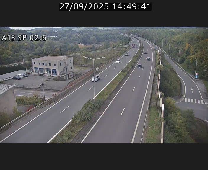 Traffic live webcam Luxembourg Sanem - A13 direction Pétange - BK 2.6