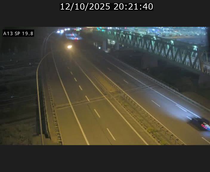 Traffic live webcam Luxembourg Croix de Bettembourg - A13 direction Esch-sur-Alzette - BK 19.8