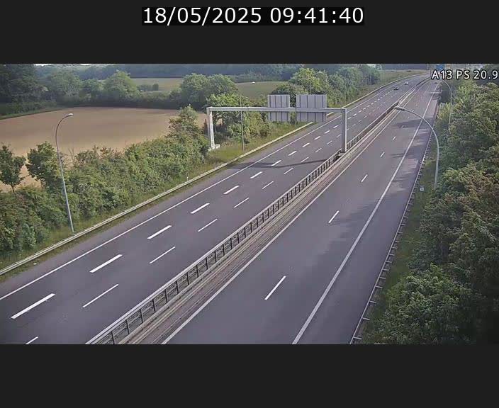Traffic live webcam Luxembourg Croix de Bettembourg, rond-point d'Hellange - A13 direction Allemagne - BK 20.9