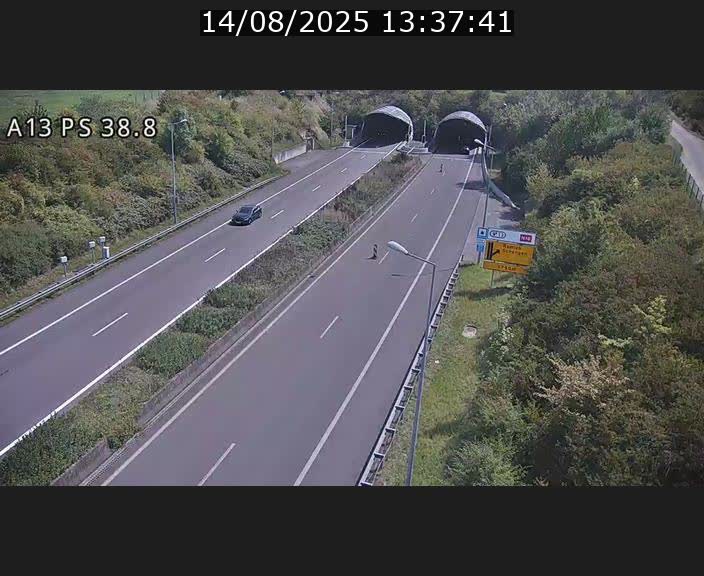 Webcam autoroute A13 à l'entrée ouest du tunnel Markusbierg à Schengen. Vue orientée vers Mondorf-les-Bains