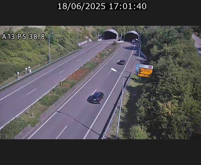 Webcam autoroute A13 à l'entrée ouest du tunnel Markusbierg à Schengen. Vue orientée vers Mondorf-les-Bains