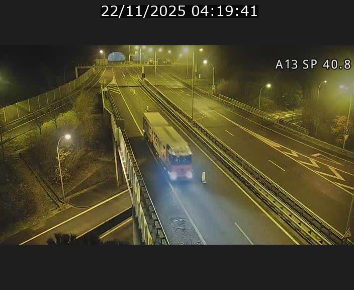 Webcam avec vue sur l'entrée côté allemand du tunnel Markusbierg à Schengen. Vue orientée vers le tunnel et Bettembourg