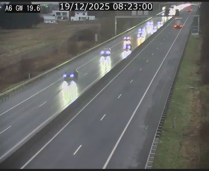 Traffic live webcam Luxembourg - Steinfort - A6 - BK 19.6 - direction Belgique