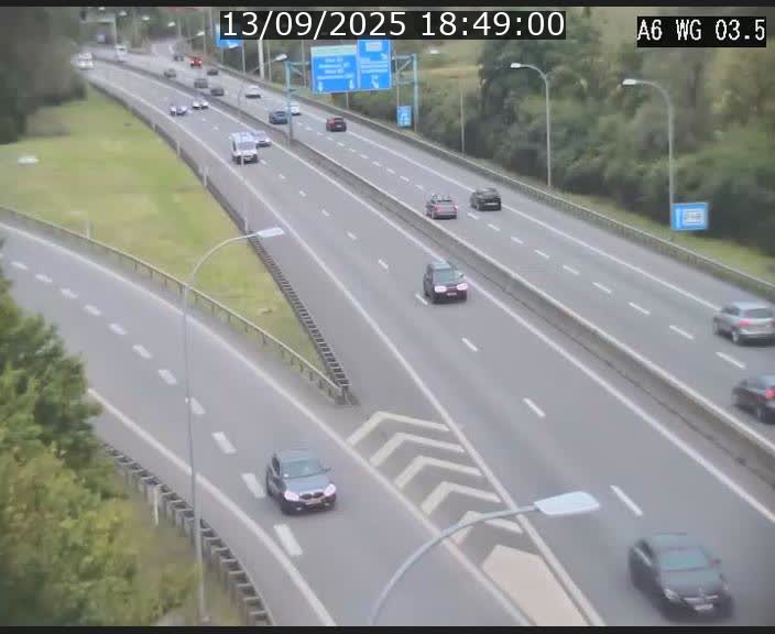 Traffic live webcam Luxembourg - Croix de Cessange - A6 - BK 3.5 - direction France/Allemagne