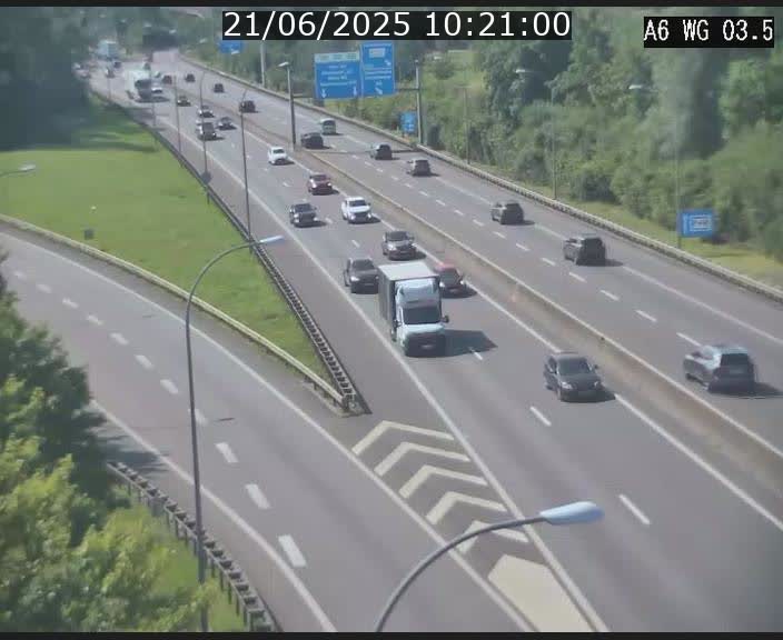 Traffic live webcam Luxembourg - Croix de Cessange - A6 - BK 3.5 - direction France/Allemagne