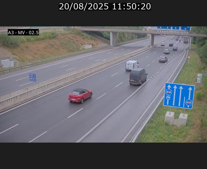 Webcam autoroute A3 au Luxembourg à proximité de la Croix de Gasperich. Vue orientée vers Luxembourg