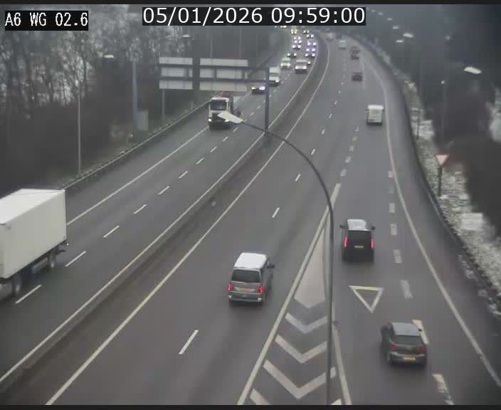Traffic live webcam Luxembourg Croix de Cessange - A6 - BK 2.6 - direction France/Allemagne