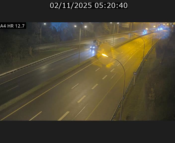 Traffic live webcam Luxembourg Esch sur Alzette - A4 - BK 12.7 - direction Esch-Belval