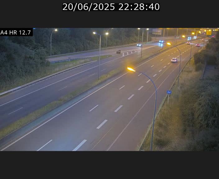 Traffic live webcam Luxembourg Esch sur Alzette - A4 - BK 12.7 - direction Esch-Belval