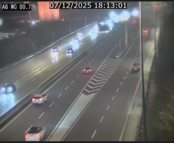 Traffic live webcam Luxembourg Croix de Cessange - A6 - BK 0.7 - direction A3 France