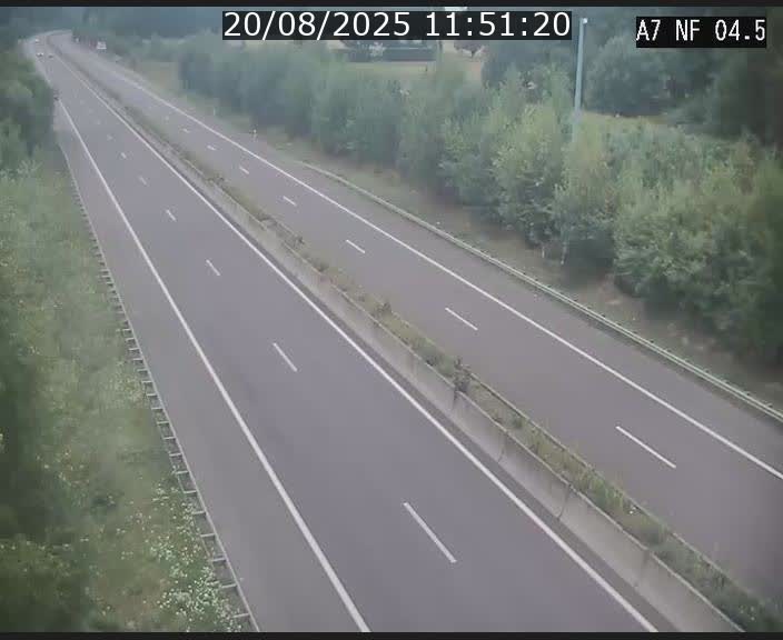 Caméra autoroute Luxembourg A7 - Passage à gibier Rëngelbour - direction Tunnel Grouft