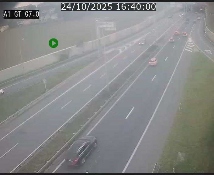 Traffic live webcam Luxembourg Cents - A1 direction Kirchberg - BK 7